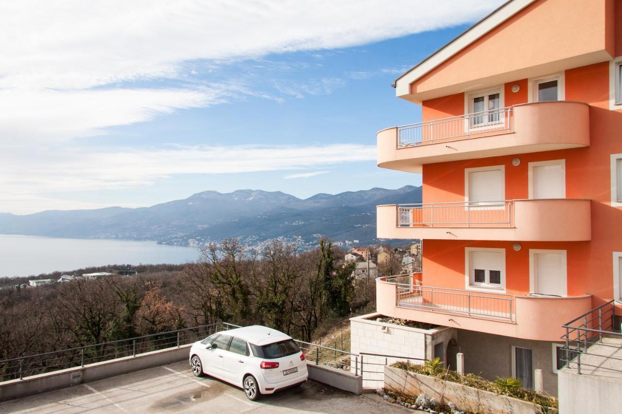Apartments Adria Blue Кастав Екстер'єр фото